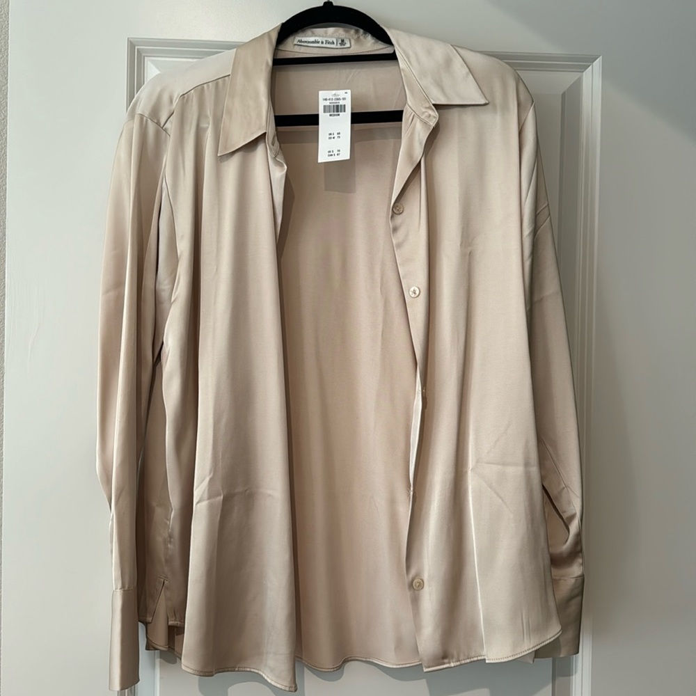 Abercrombie & Fitch Long-Sleeve Satin Button-Up Shirt